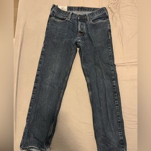 Hollister Men’s 32x30 Dark Blue Jeans in great condition